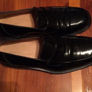 Tuxedo shoes